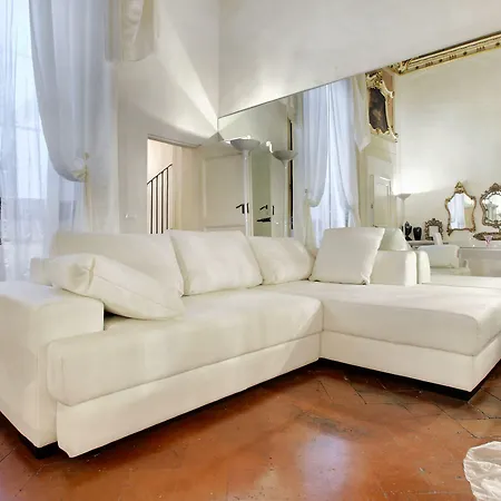 Palazzo Tolomei - Residenza D'epoca 4*