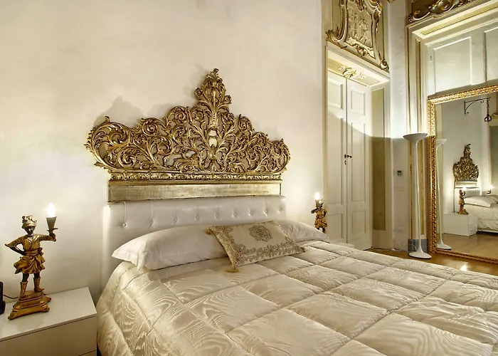 Palazzo Tolomei - Residenza D'epoca 4*