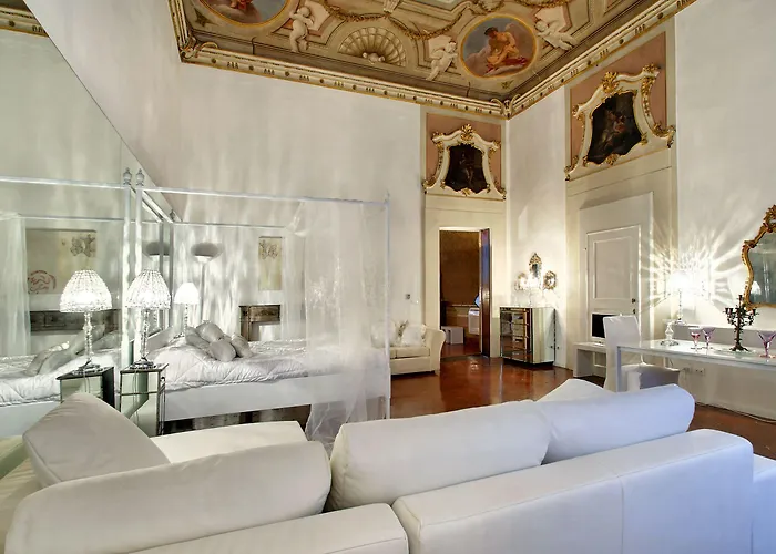 Palazzo Tolomei - Residenza D'epoca