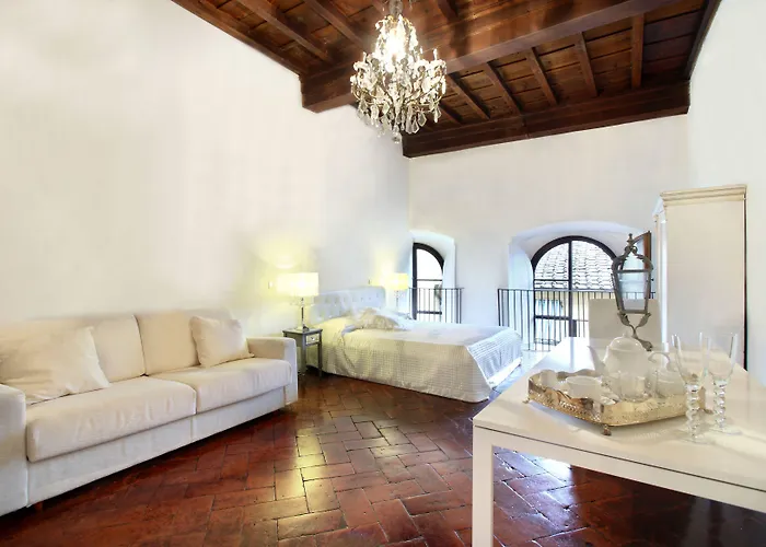 Palazzo Tolomei - Residenza D'epoca Floransa