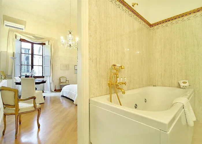 Oda ve Kahvaltı Palazzo Tolomei - Residenza D'epoca