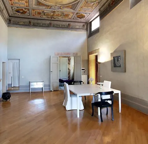 Oda ve Kahvaltı Palazzo Tolomei - Residenza D'epoca
